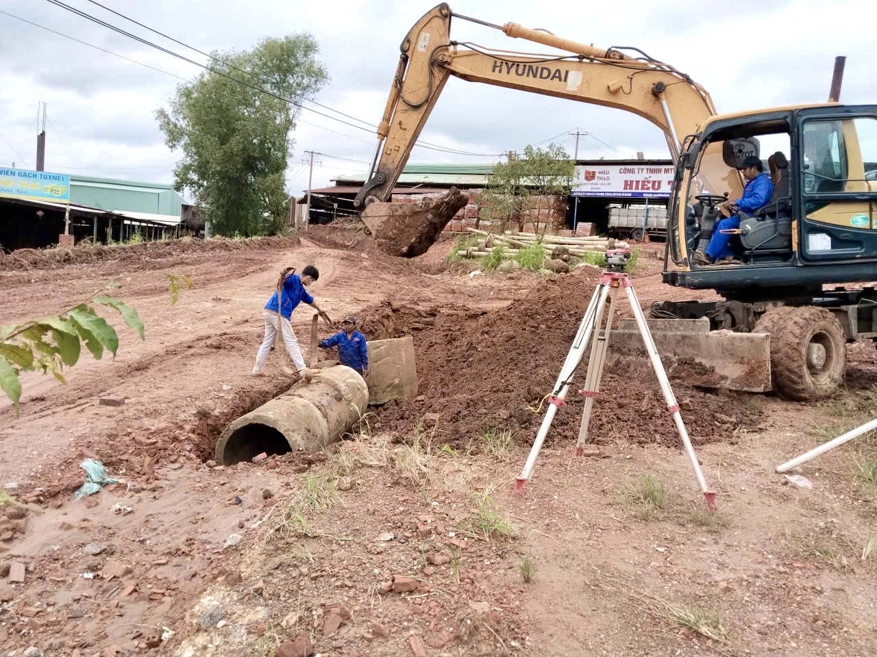 SAN LẤP MẶT BẰNG - Ảnh 2